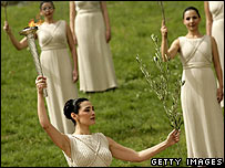 Rehearsal of lighting the torch